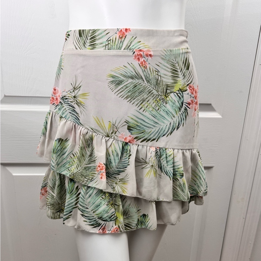 Lost + Wander Tropical Floral Tiered Ruffle Mini Skirt NWT Resort Boho XS, M NWT - Picture 2 of 14